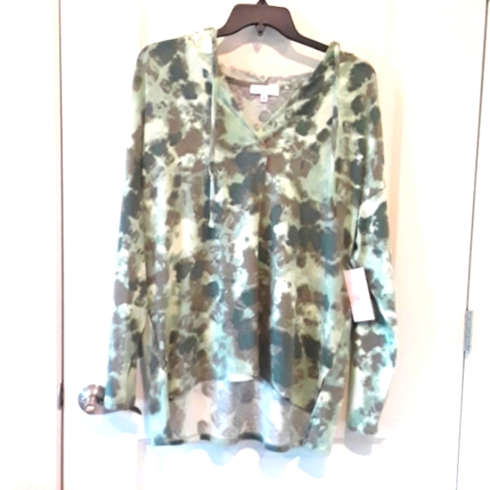 New directions hooded top NWT